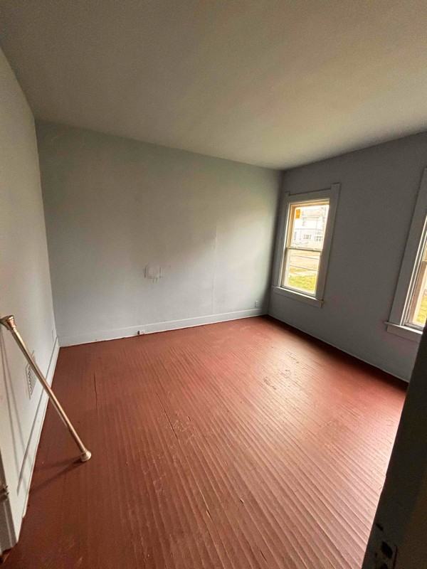1463 N Ontario St - Photo 3 of 7
