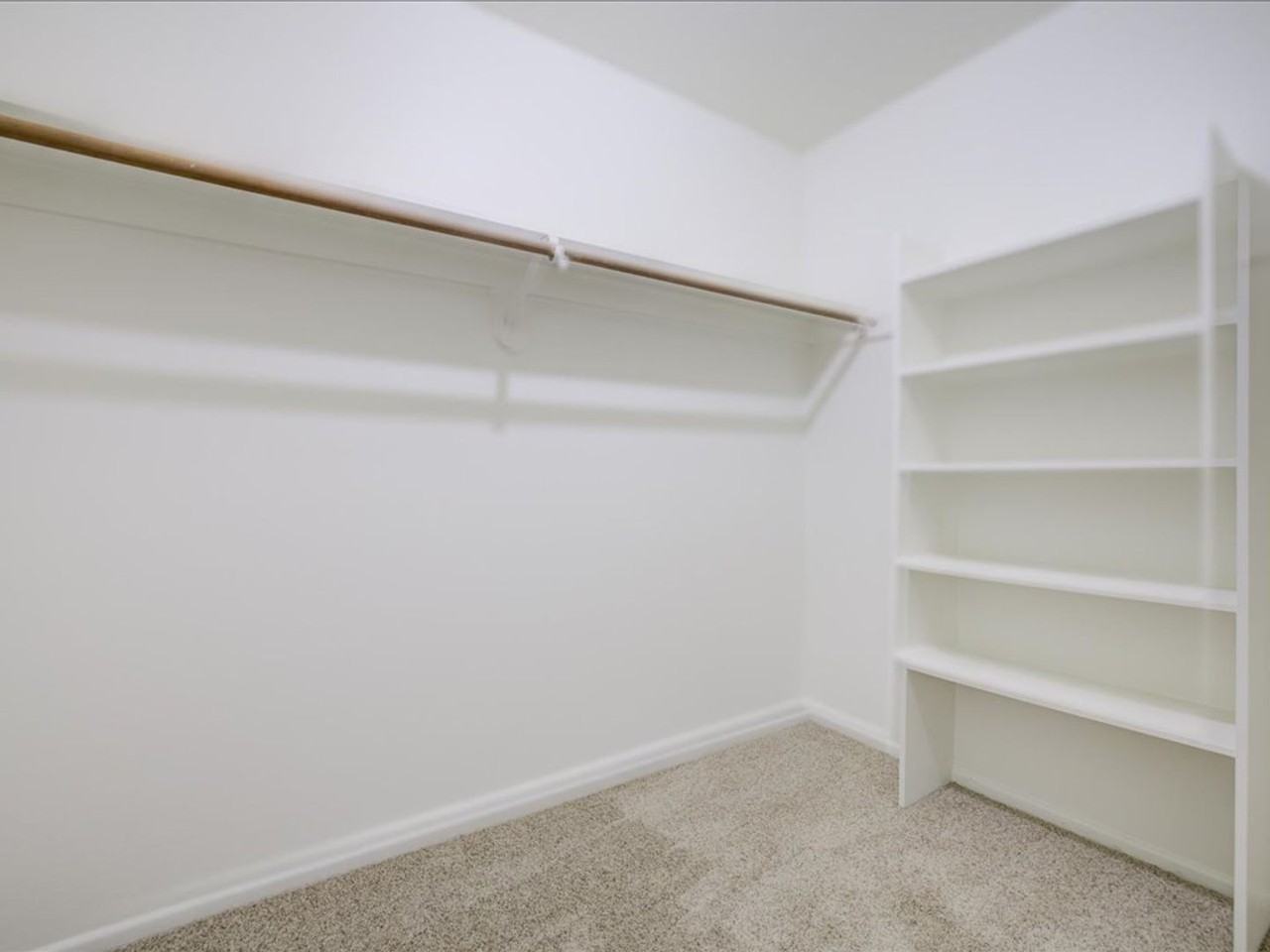 5412 North La Casita Drive - Photo 3 of 5