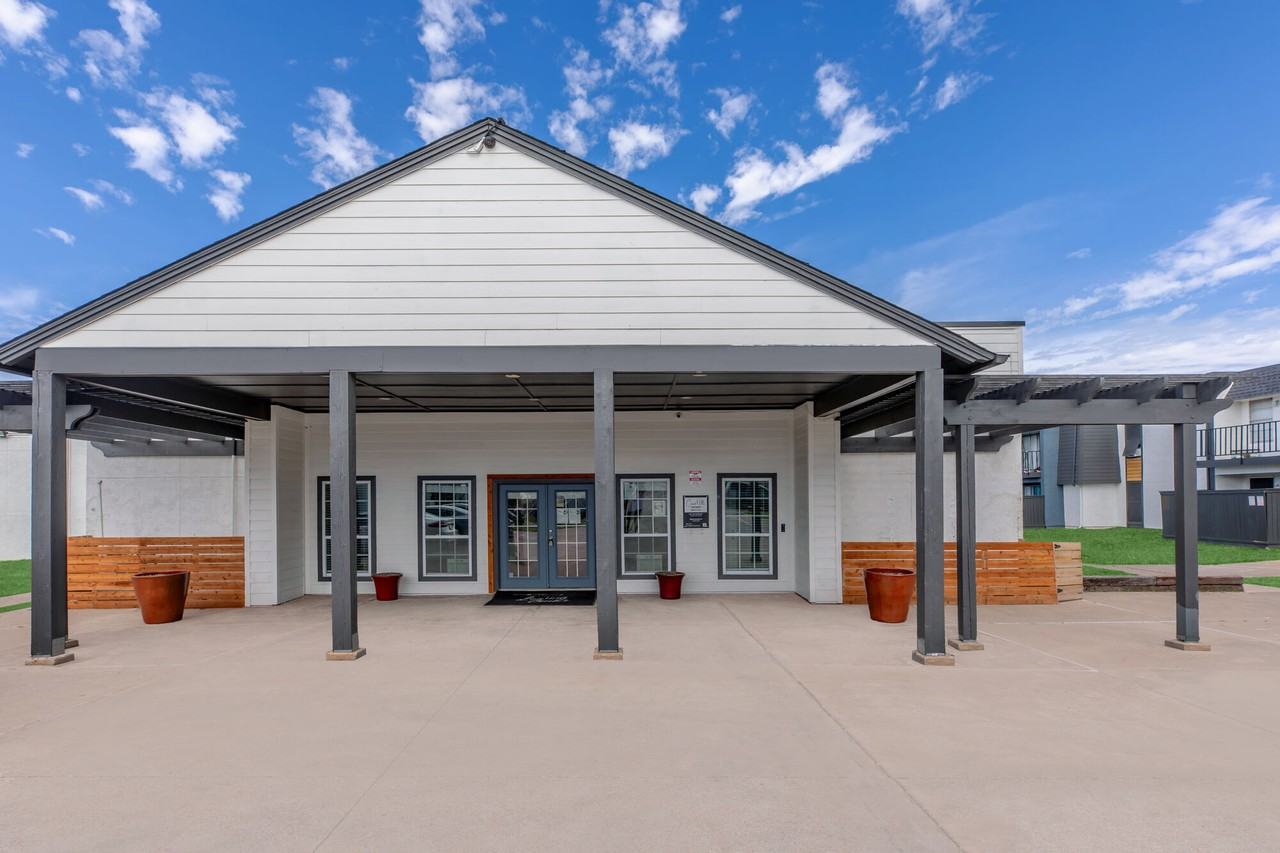 Casa Hills at Wolf Creek - Photo 3 of 11