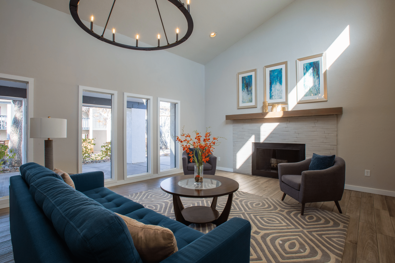 Montecito - Photo 2 of 9