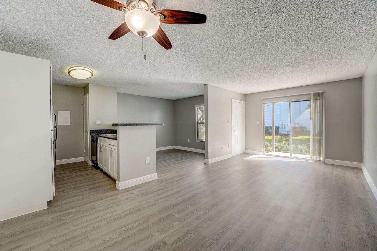 Tamarind Bay Apartments - Photo 2 of 20