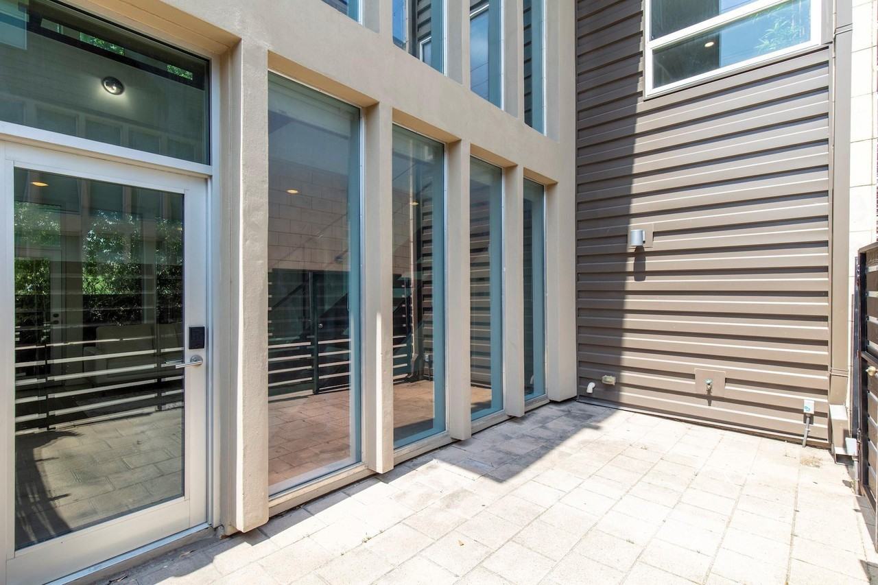 4206 Buena Vista St #F - Photo 3 of 20