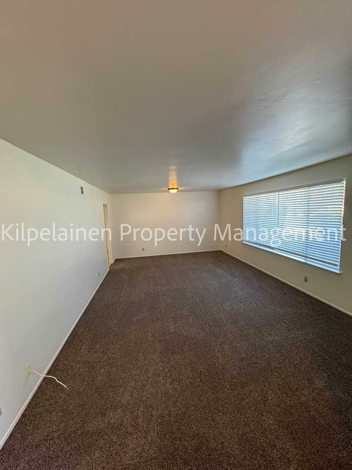 630 Newcastle Cir #NA - Photo 3 of 31