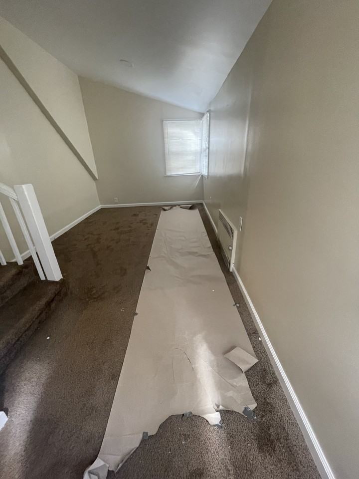 22947 129th Ave #2 - Photo 2 of 4