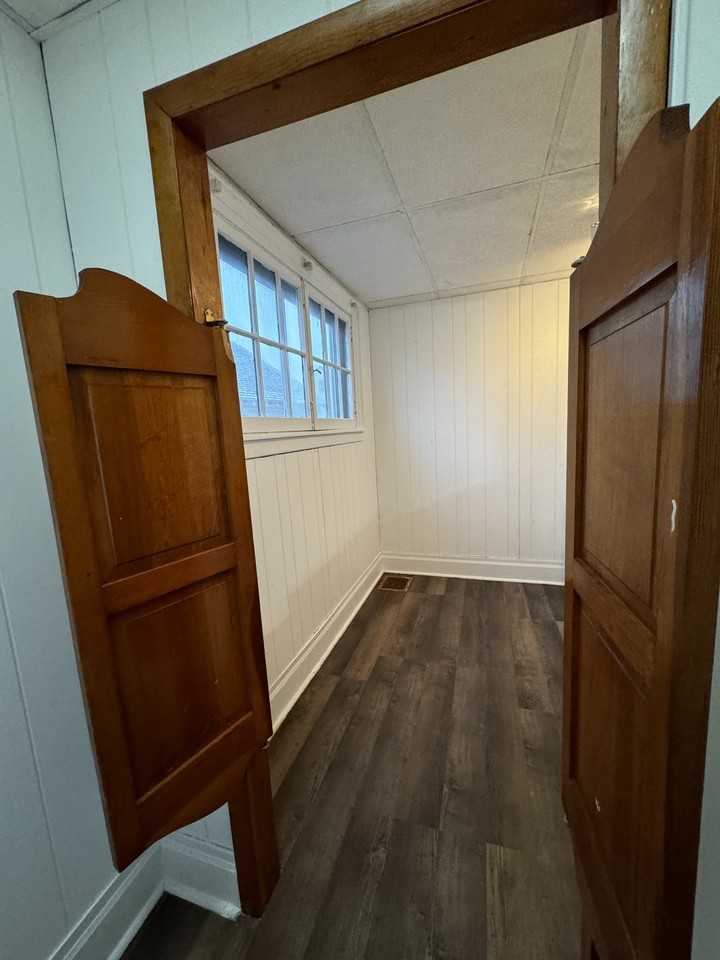 1013 Downer Ave #1stFL - Photo 7 of 19