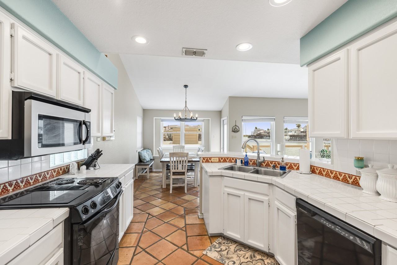 13541 Catamaran Dr #NA - Photo 5 of 19