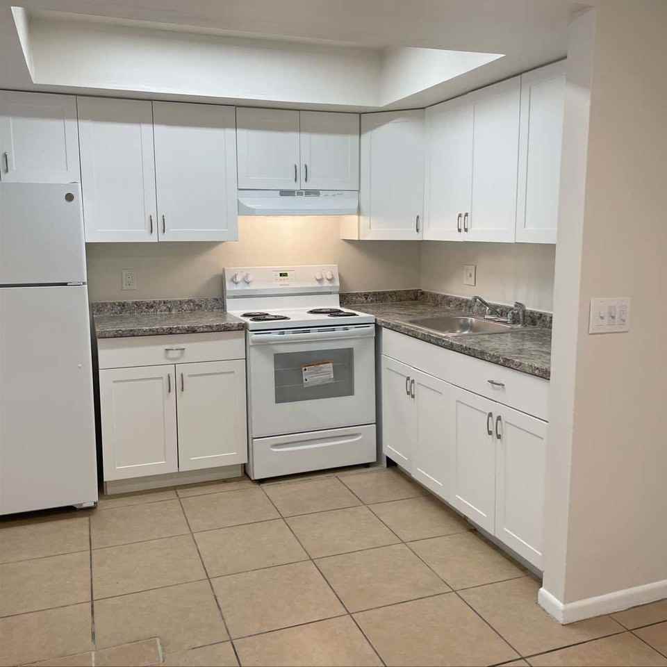 Alta Villa Apartments - Photo 2 of 7