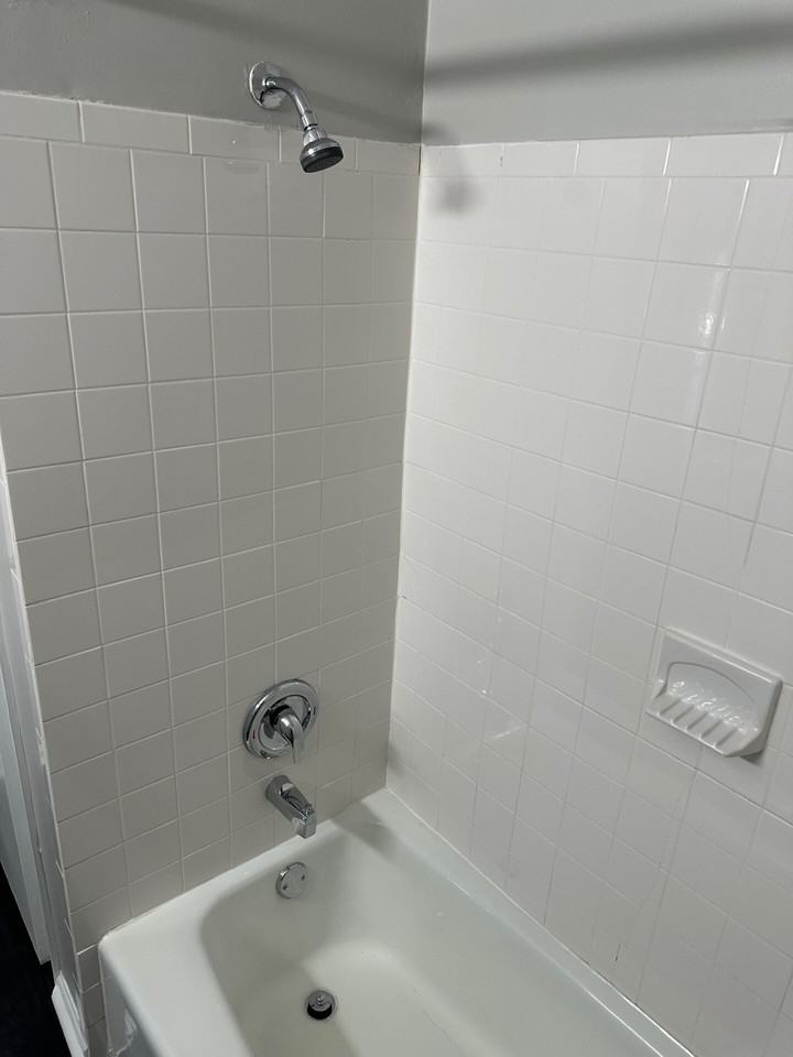 Washington Square Apartments - Photo 7 of 26