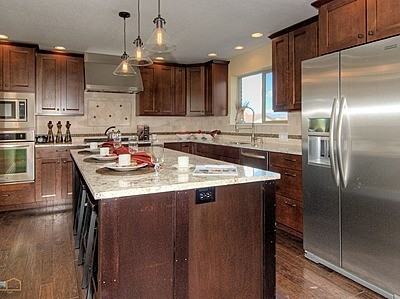 759 Corp - Photo 2 of 6