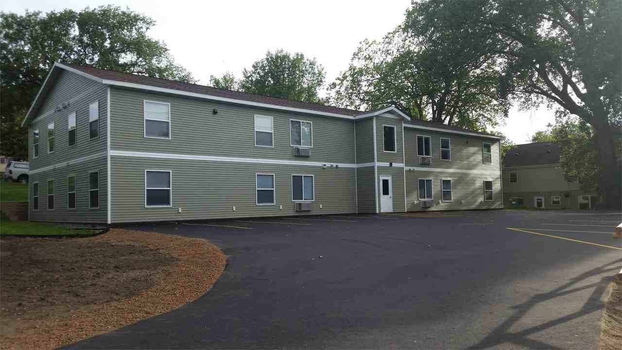 913 E. Vernon (Lindenwood) - Photo 3 of 3