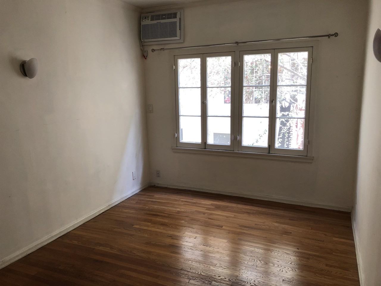 Reeves Apartments - Photo 2 of 14