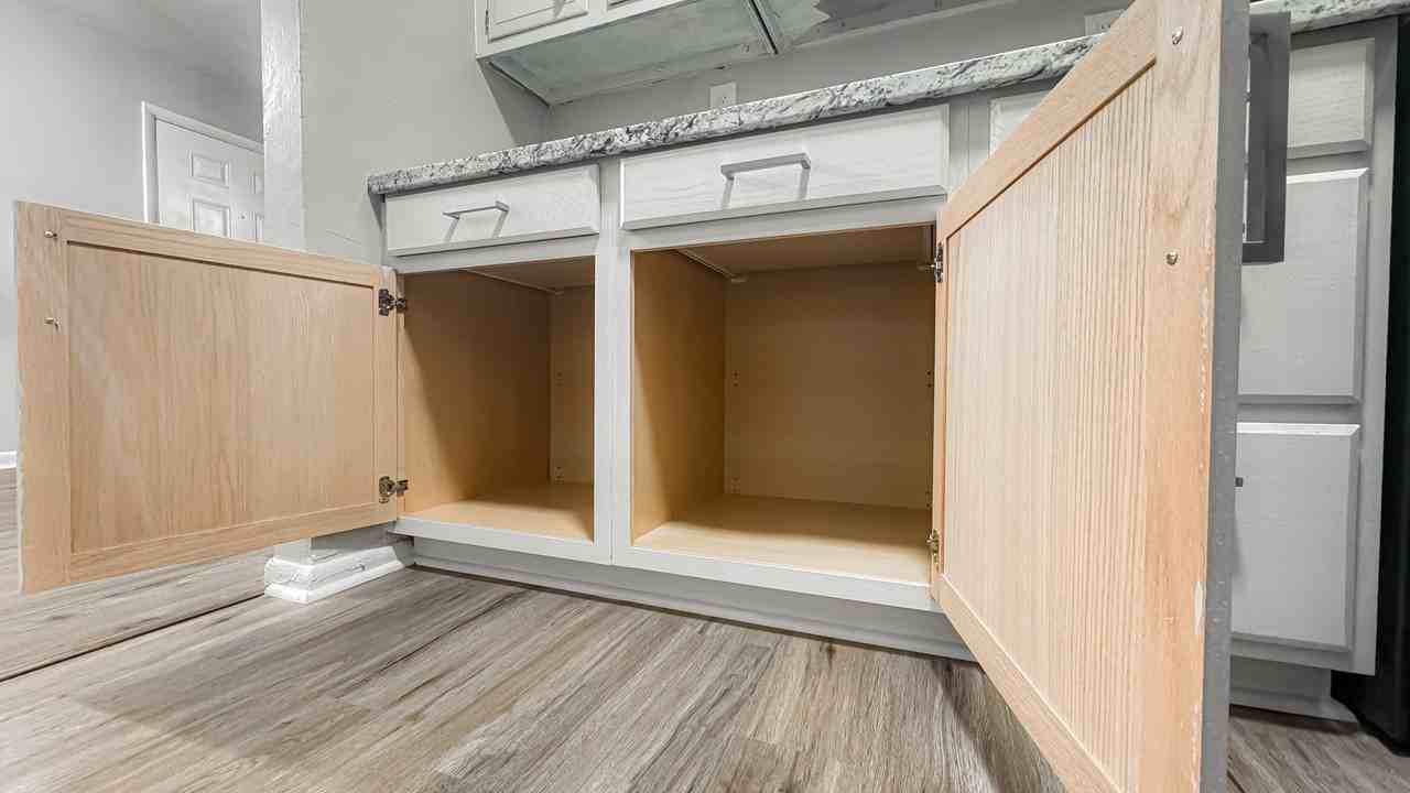 719 Marvin Avenue - Photo 2 of 40