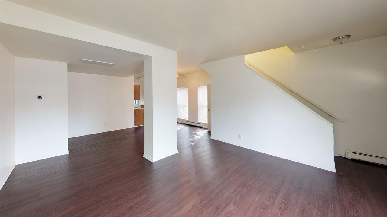 126 Hill Street - Photo 2 of 27