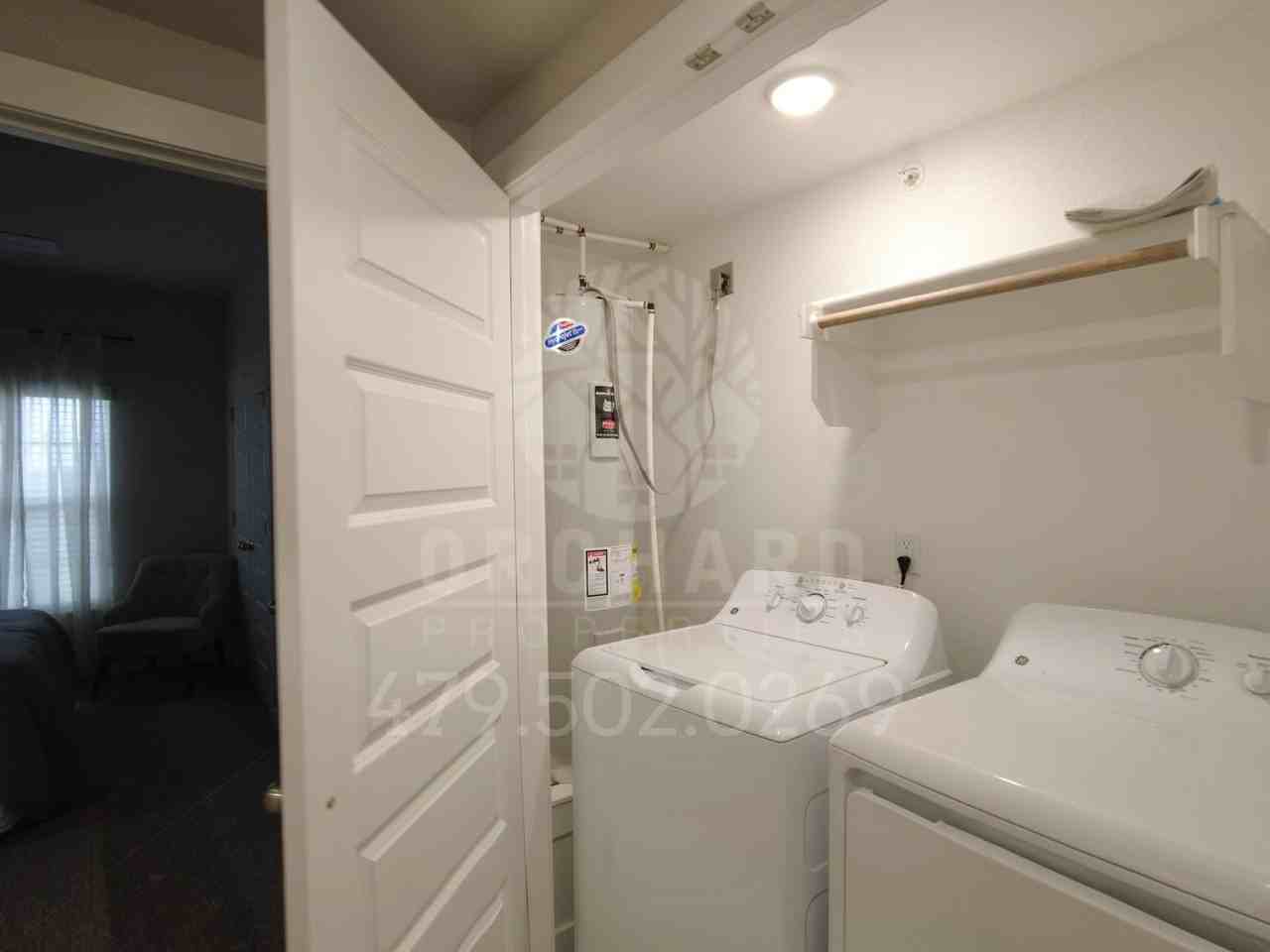 1900 E. Brookview Circle - Photo 6 of 26