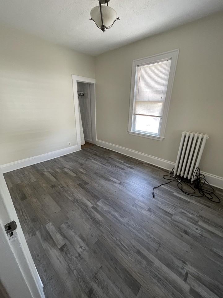 29-29A Chestnut Avenue - Photo 2 of 5