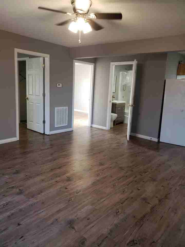 5605 W. Kingshighway - Photo 2 of 8