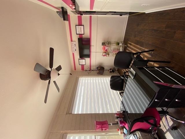 10105 Montwood Drive - Photo 4 of 39