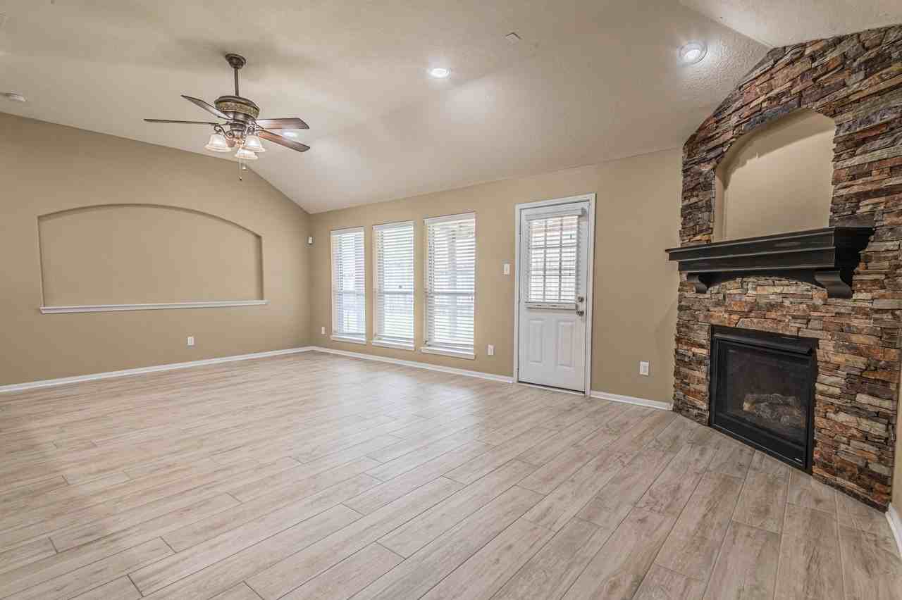 3318 Cactus Heights Ln - Photo 3 of 20