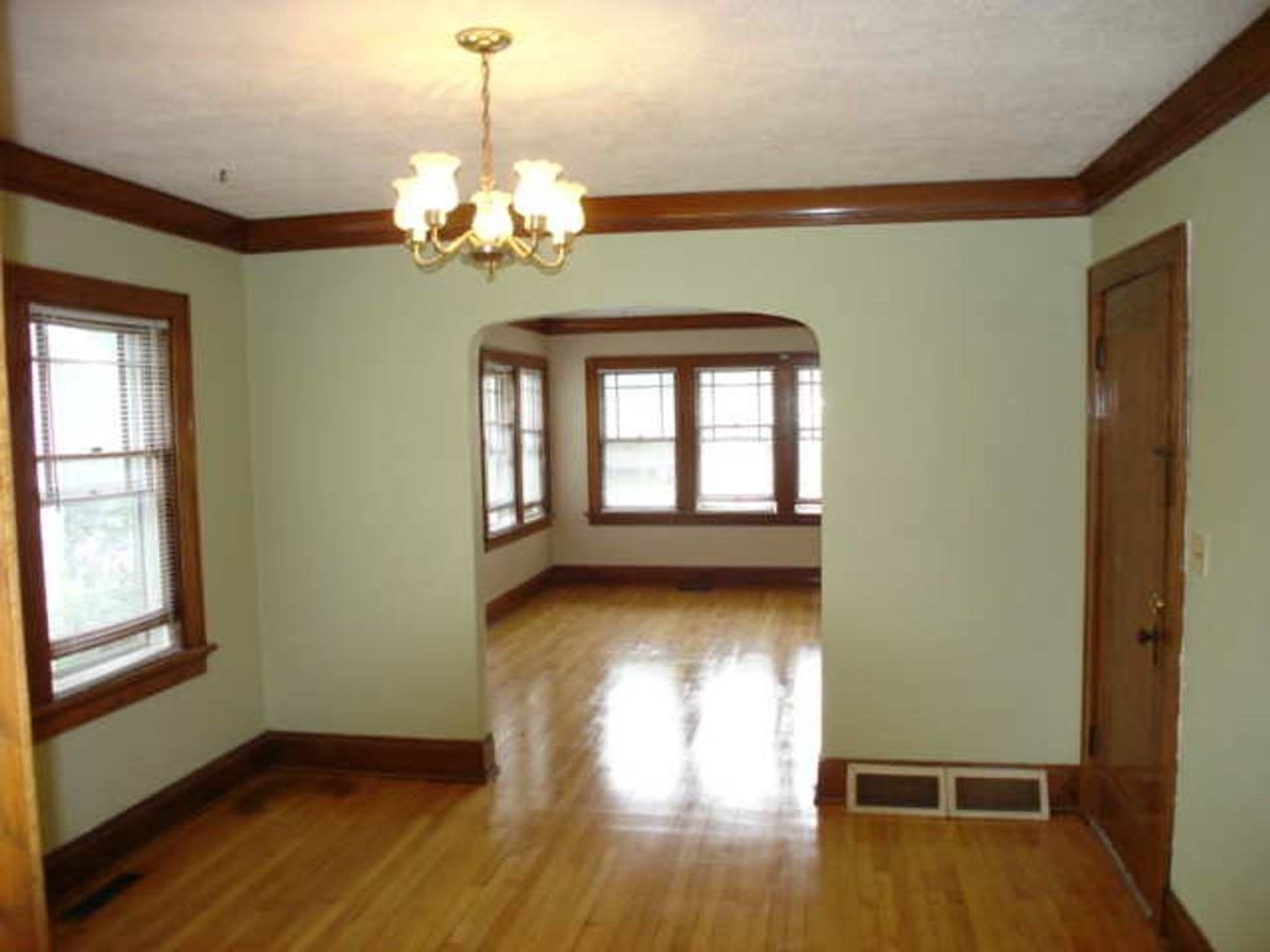 2529 East Johnson Street - Photo 2 of 10