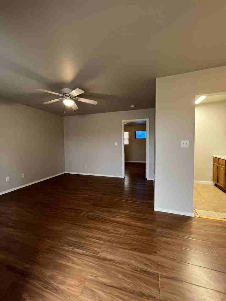 410 Northwest 36th Street San Antonio, Tx. 78237 - Photo 3 of 13