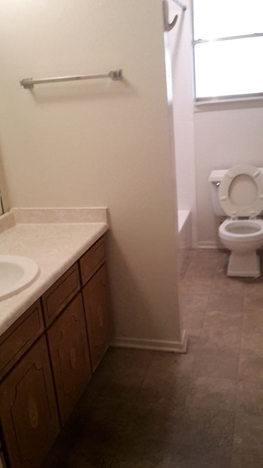 501 College - Photo 3 of 12