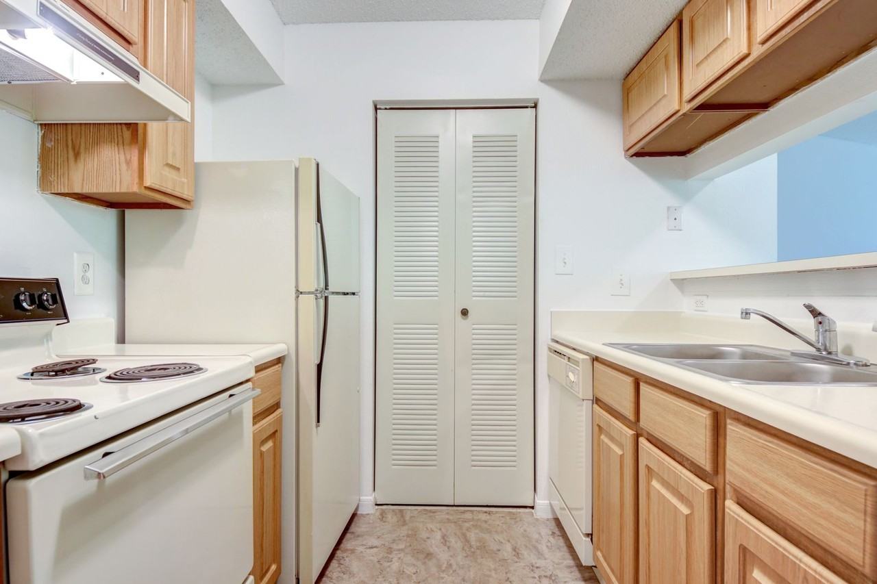 Goose Creek - Photo 5 of 10