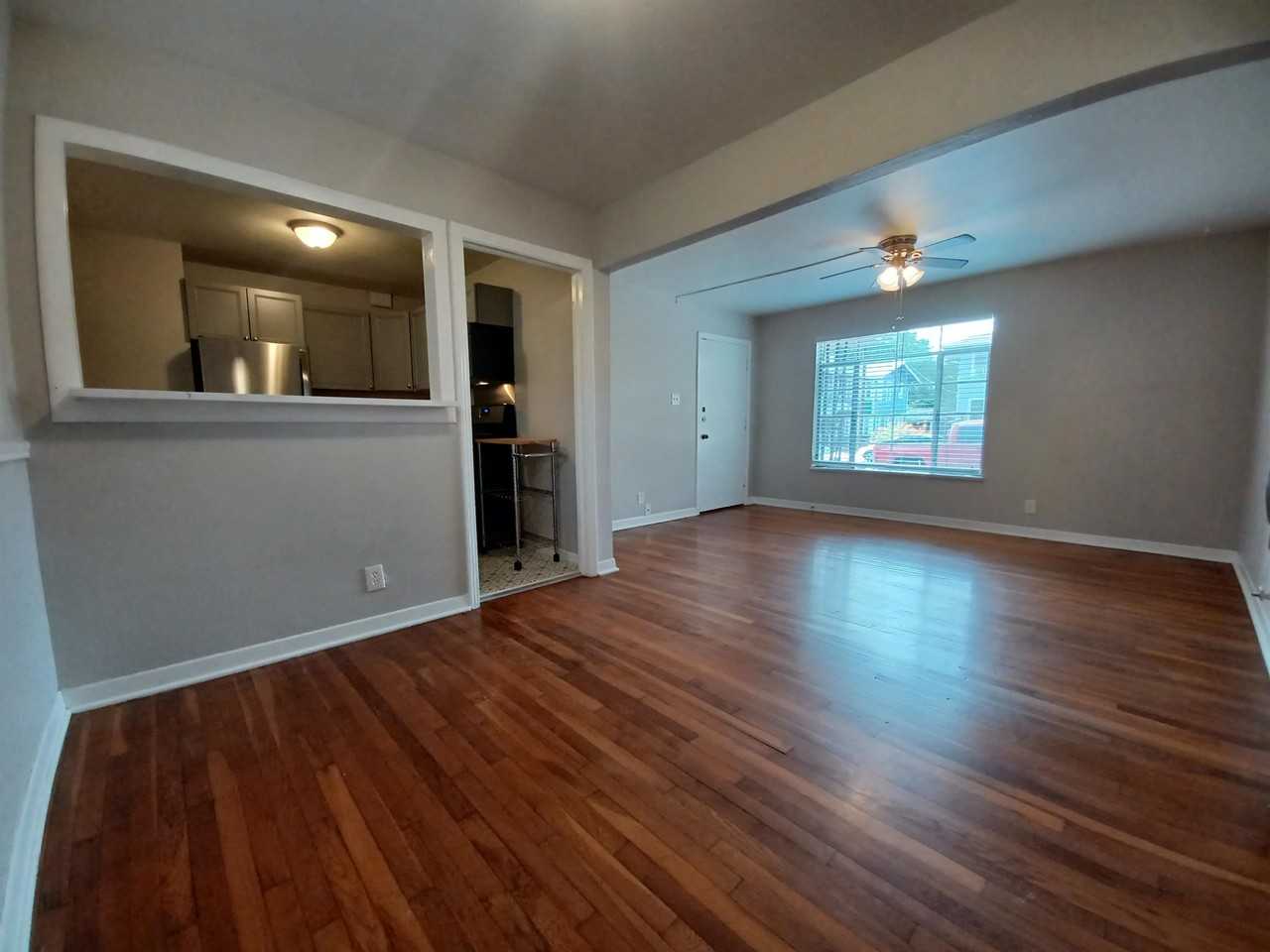 710 West French Place - Photo 3 of 18