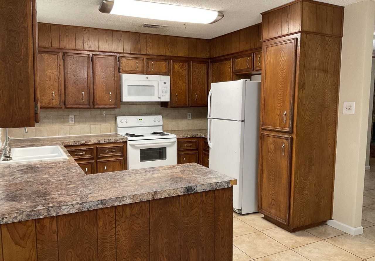 212 Margarita Dr - Photo 3 of 23