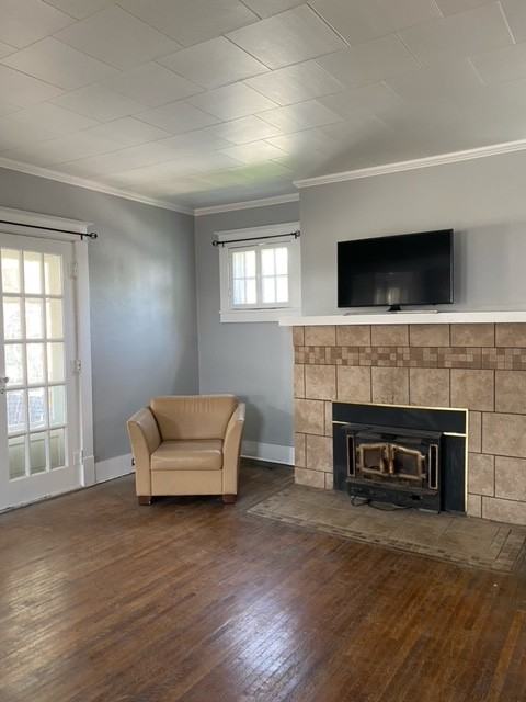 217 E Broadway Street - Photo 2 of 15