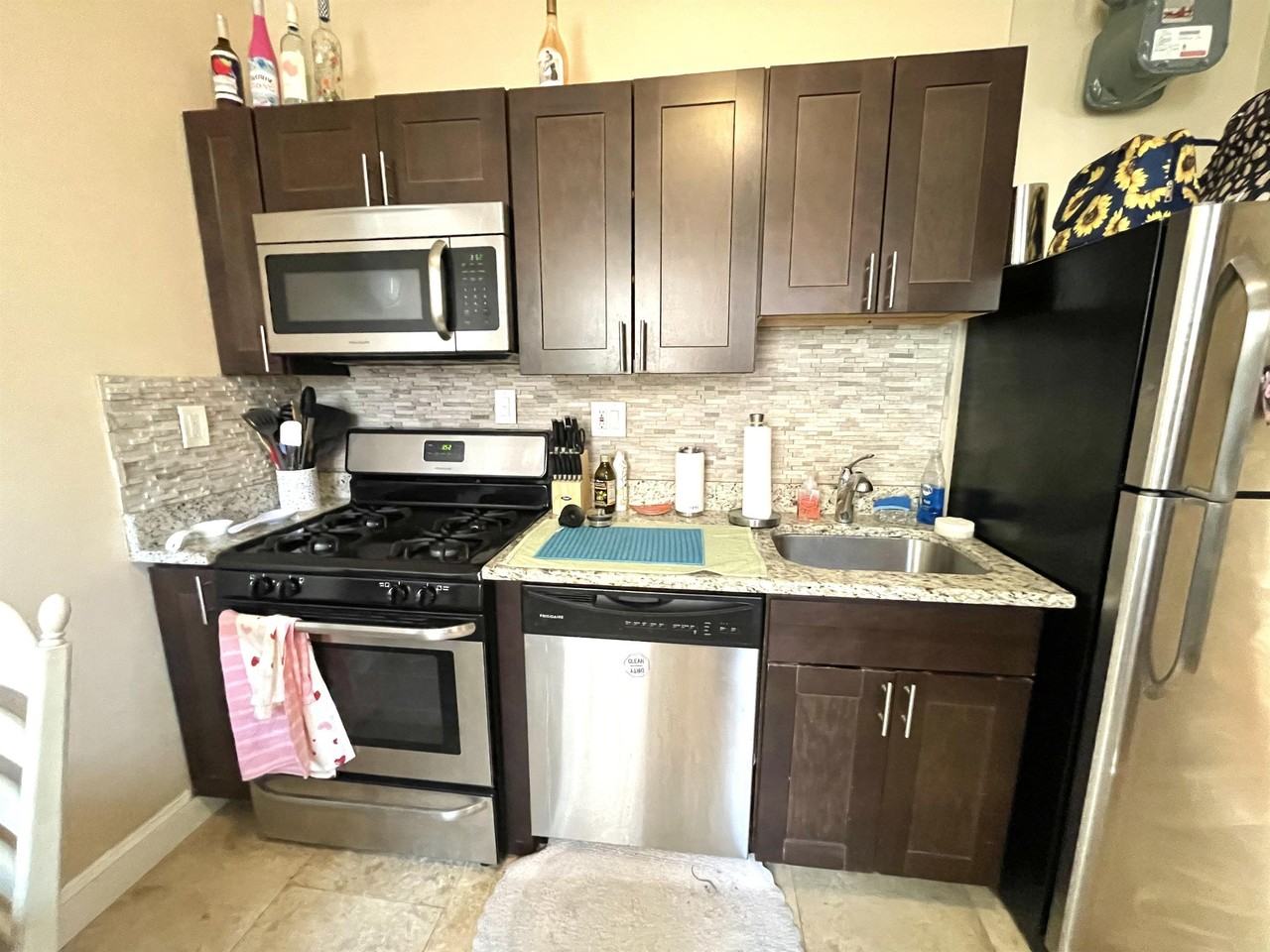 1999 Commonwealth Avenue #20 - Photo 3 of 5