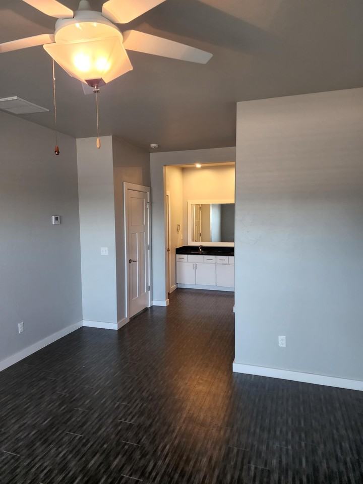 605 Northwest 176th Street - Photo 3 of 9