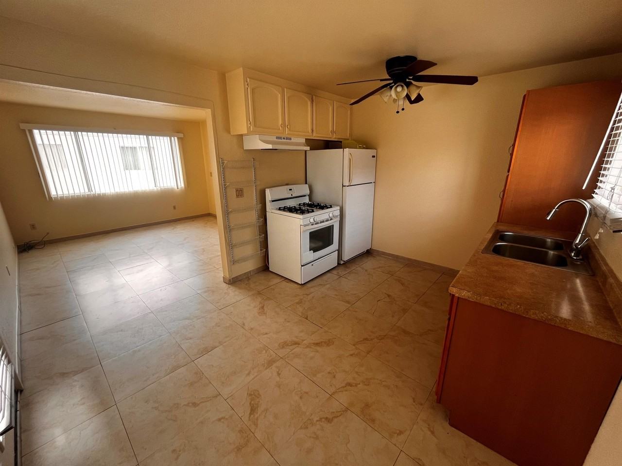 4410 Highland Avenue - Photo 2 of 19