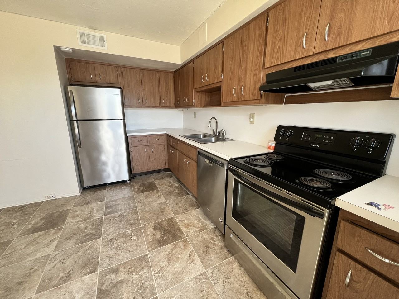 1030 Park Drive - Photo 5 of 23