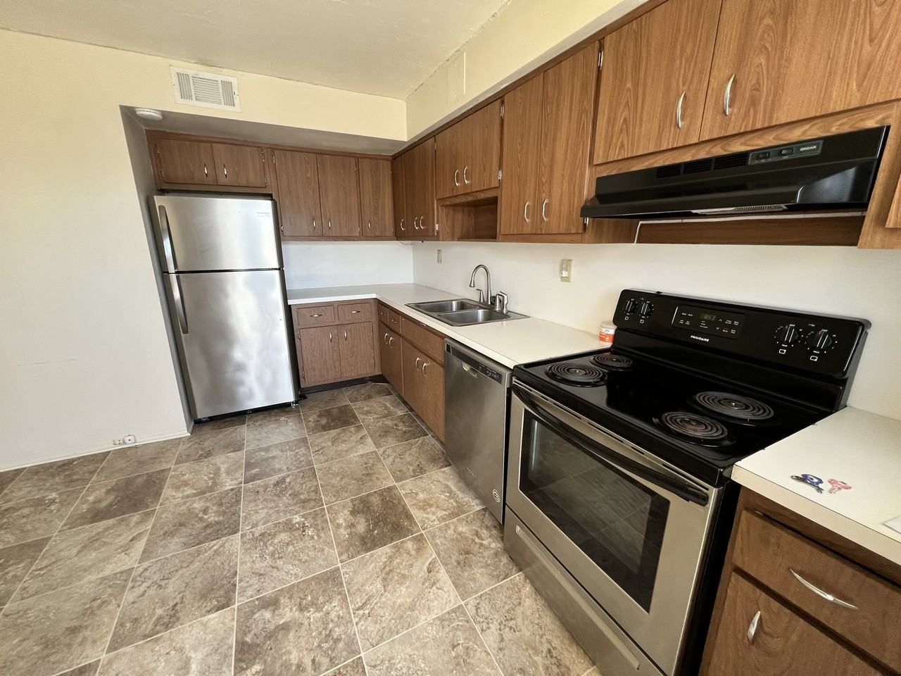 1030 Park Drive - Photo 6 of 23