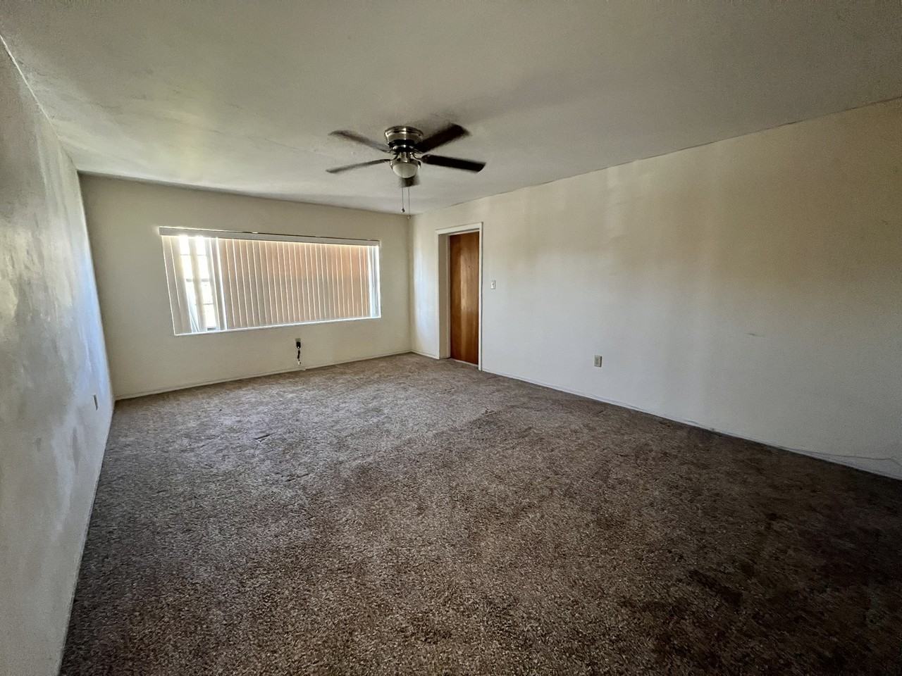 1030 Park Drive - Photo 7 of 23