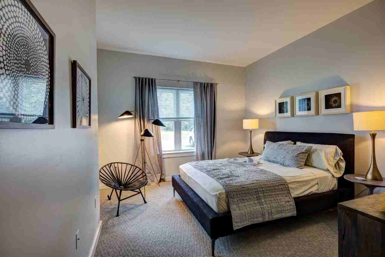 The Elm at Island Creek Village - Photo 4 of 14