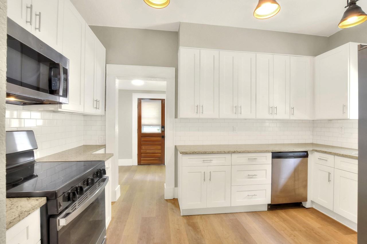 South Tennessee Avenue - Photo 7 of 12