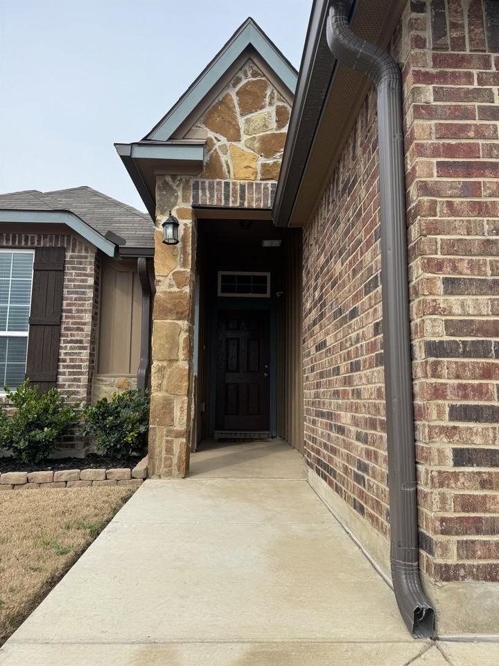 8314 Stonehollow Dr #1 - Photo 2 of 20