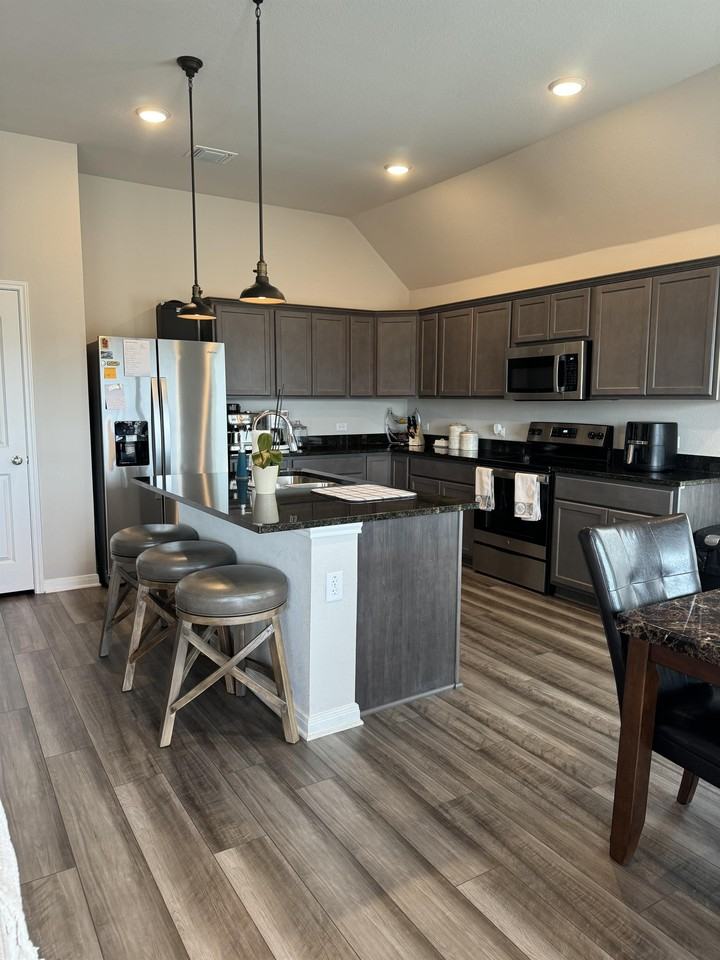 8314 Stonehollow Dr #1 - Photo 7 of 20