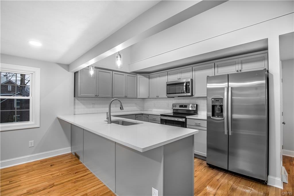 66 Sanger Ave - Photo 2 of 15