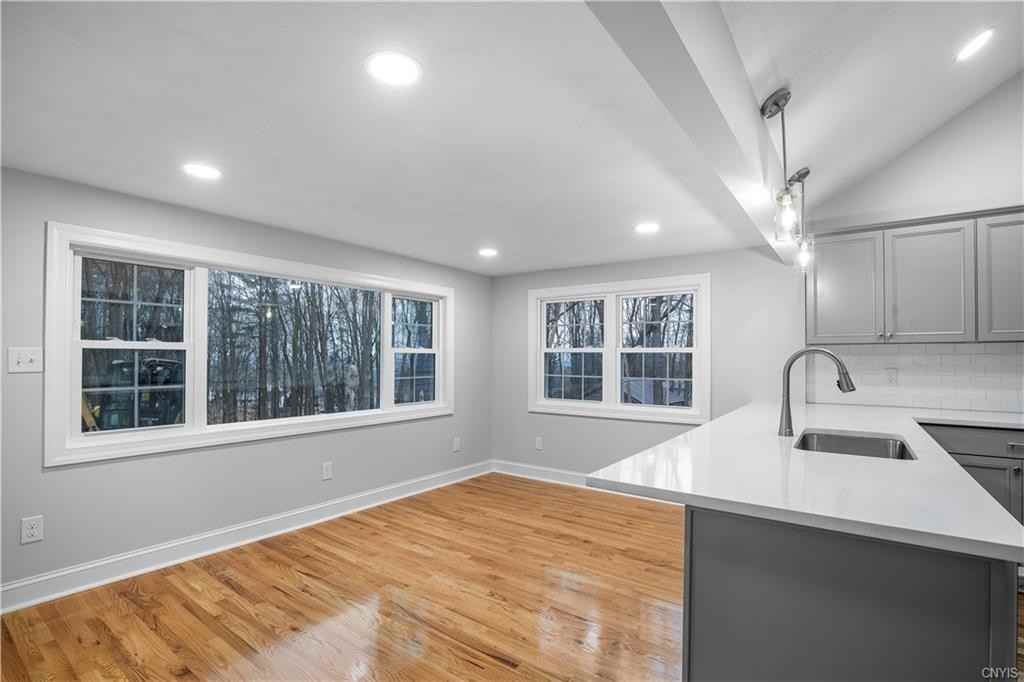 66 Sanger Ave - Photo 3 of 15