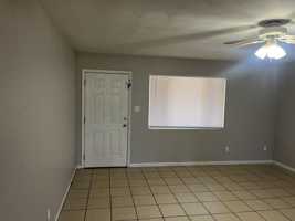 featured image of 1070 Sw Mcfarlane Ave #2