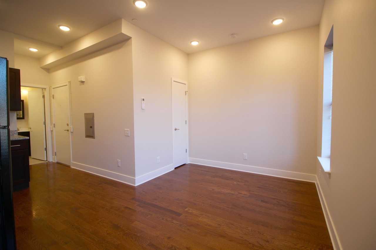305 Perry StUnit B #B - Photo 7 of 10