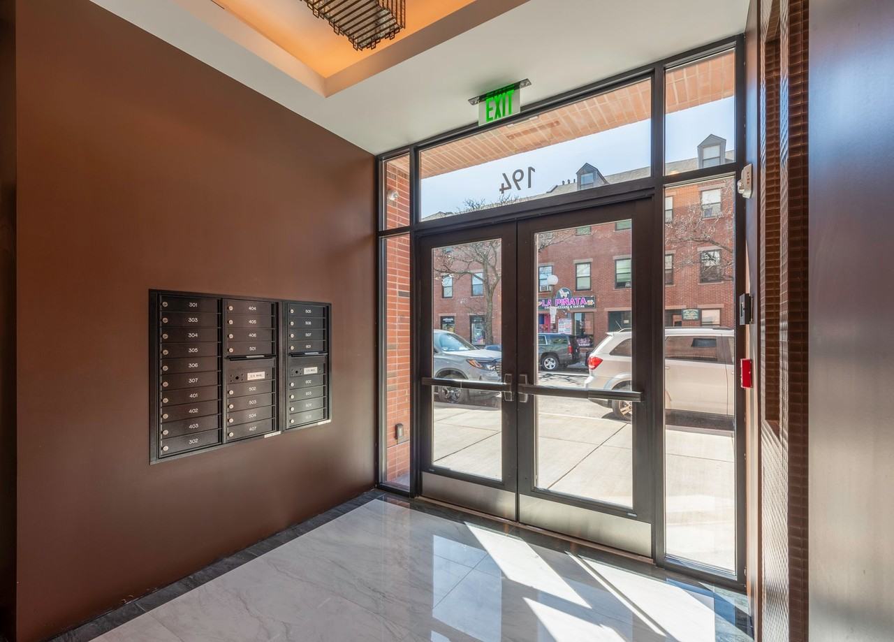 Gateway at Maverick Square - Photo 2 of 25