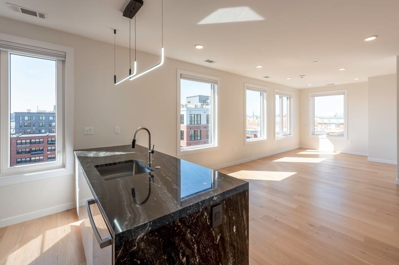 Gateway at Maverick Square - Photo 6 of 25