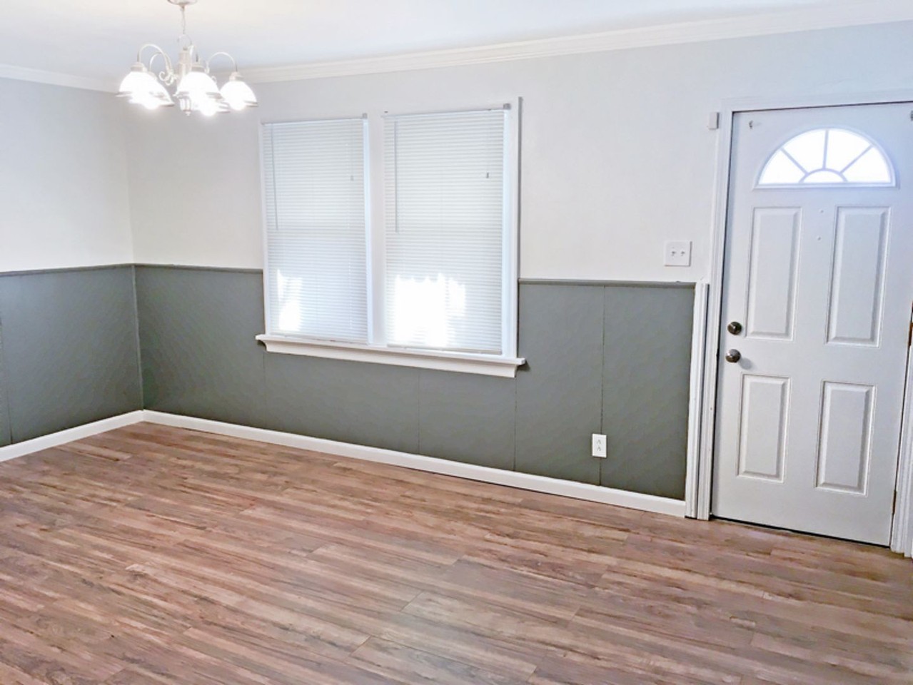 575 Glorose Dr - Photo 3 of 8