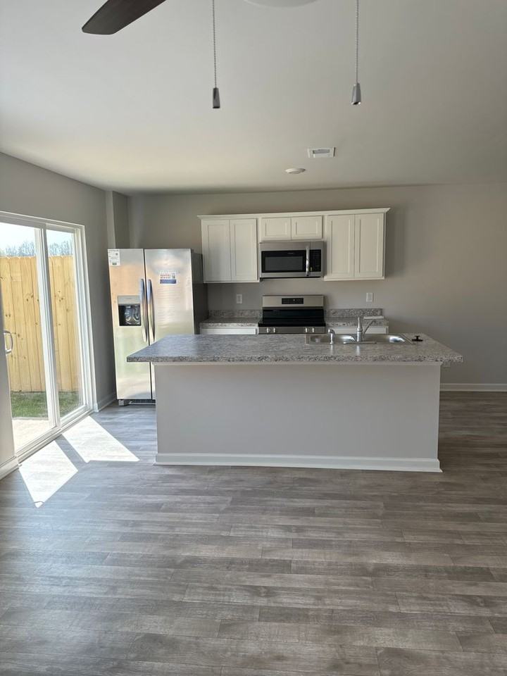 98 Marina Dr - Photo 5 of 21