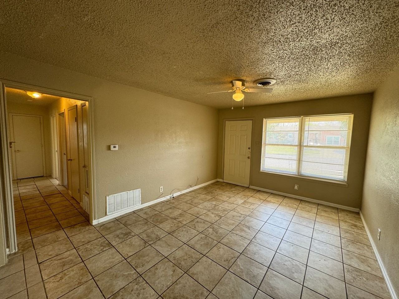 3203 Zephyr Rd - Photo 4 of 24