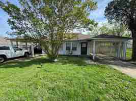 featured image of 722 Sutton Dr