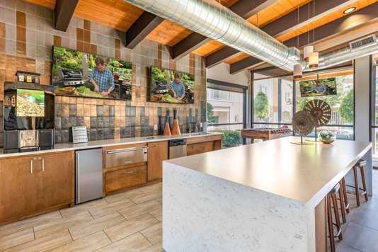 Lantower Luxury Living 2 of 4